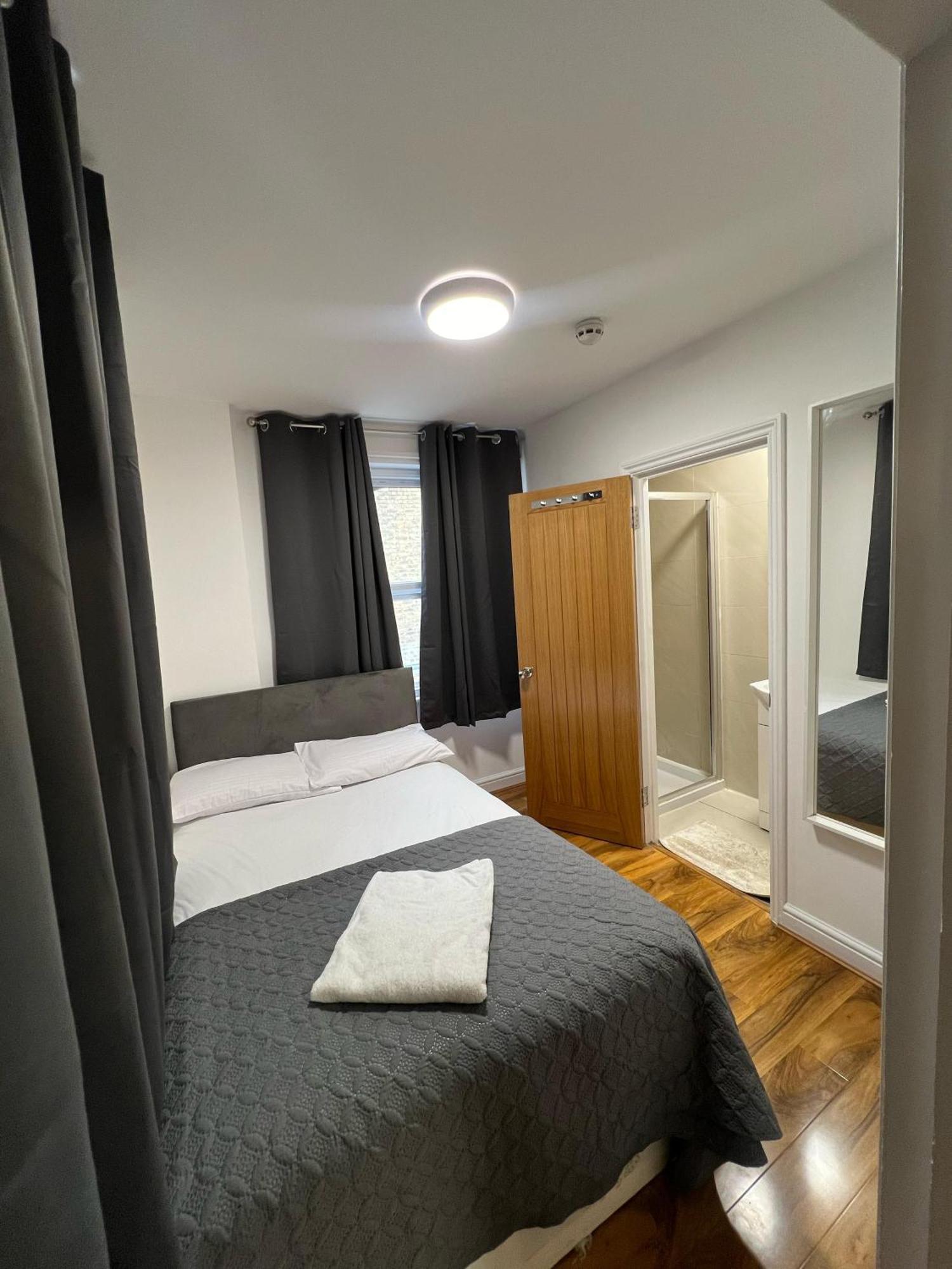 World Hotel London Exterior foto